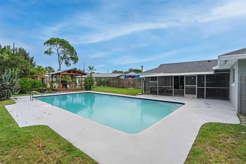 7525 Lodge Pole Trl, FL