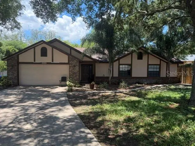5958 Crescent Ridge Ct, FL