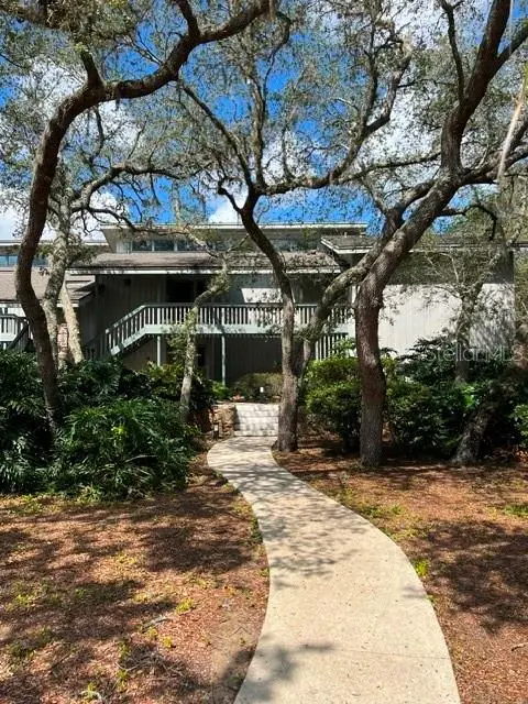 808 Pinewood Ct #3138/9, FL