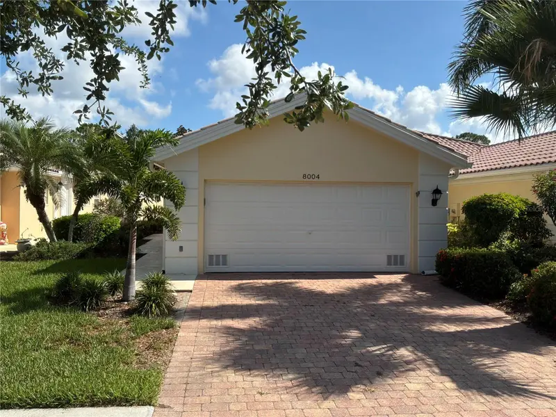 8004 Camminare Dr, FL
