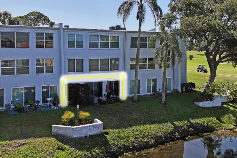 225 Country Club Drive #C131, FL