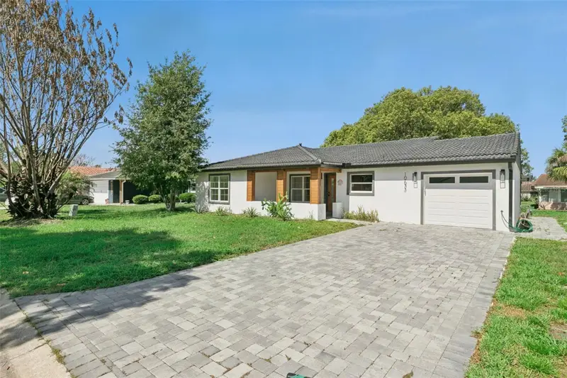 10633 Watertown Ct, FL
