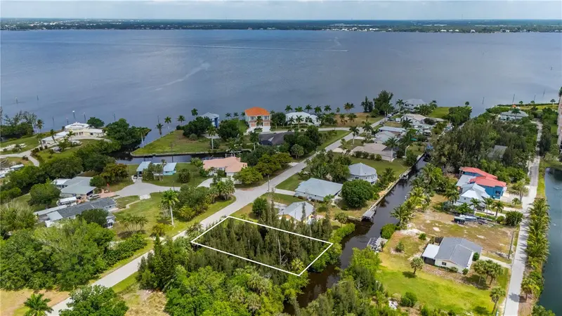 430 Klispie Dr, FL