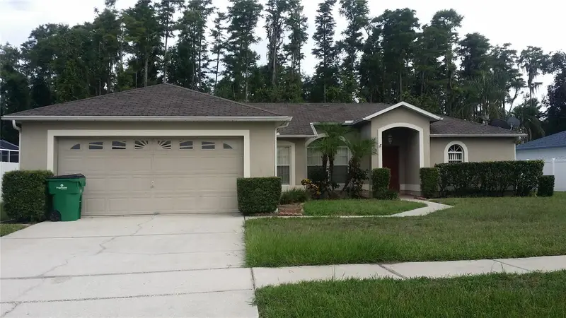 569 Pinehurst Cv, FL