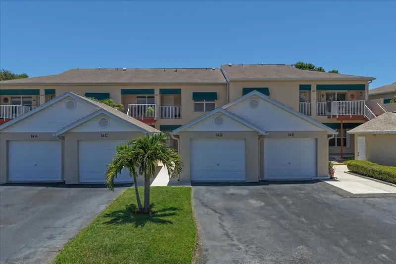 6330 99th Way N #14d, FL
