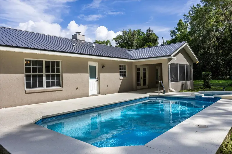 14810 Nw 185 St, FL