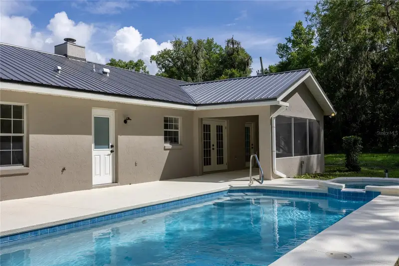 14810 Nw 185 St, FL