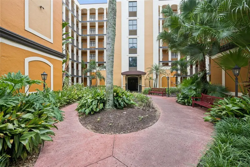 12538 Floridays Resort Dr #109c, FL