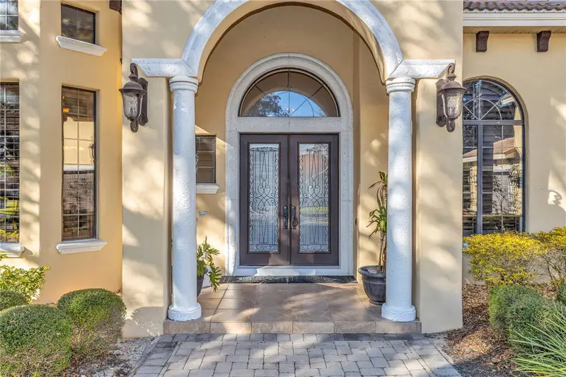 25514 High Hampton Cir, FL