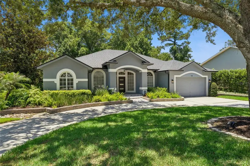 Markham Woods Corridor listing