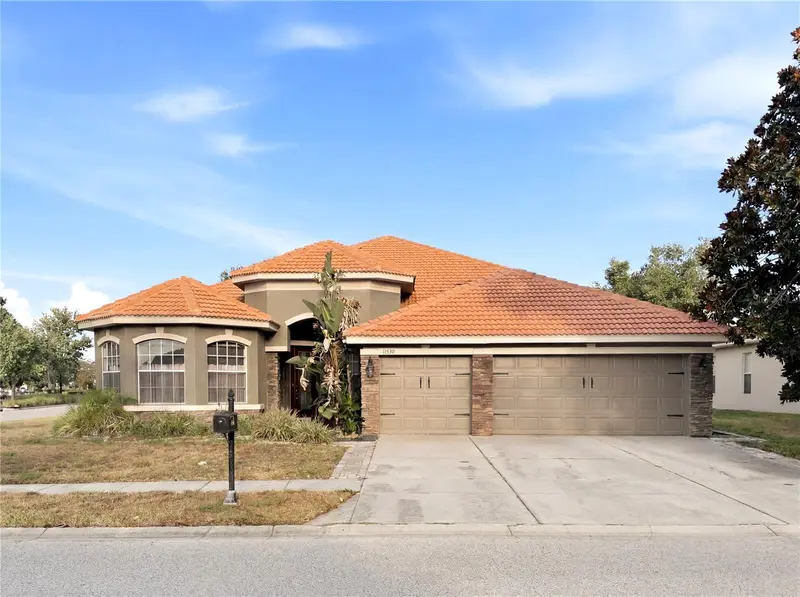 11530 Oyster Bay Cir, FL