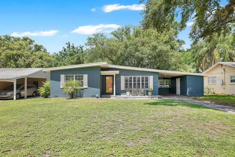 2512 Lake Wade Ct, FL