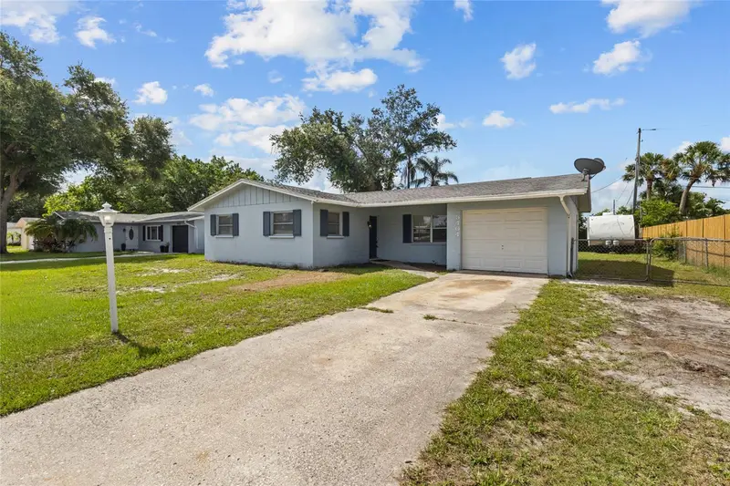 5404 Laurelwood Pl, FL