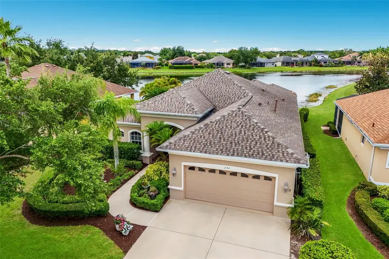 252 Dahlia Ct, FL