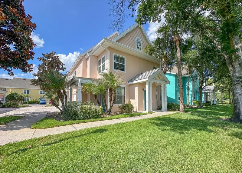 5000 Mangrove Aly #104, FL