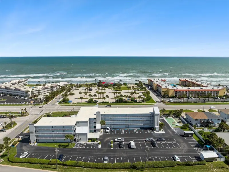 3700 S Atlantic Ave #206, FL