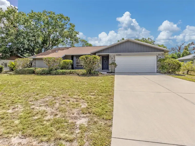 4361 Whispering Woods Pl, FL