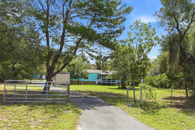 44238 Forest View Rd, FL
