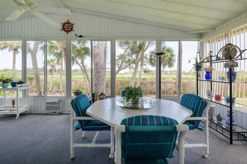 735 Navigators Way, FL