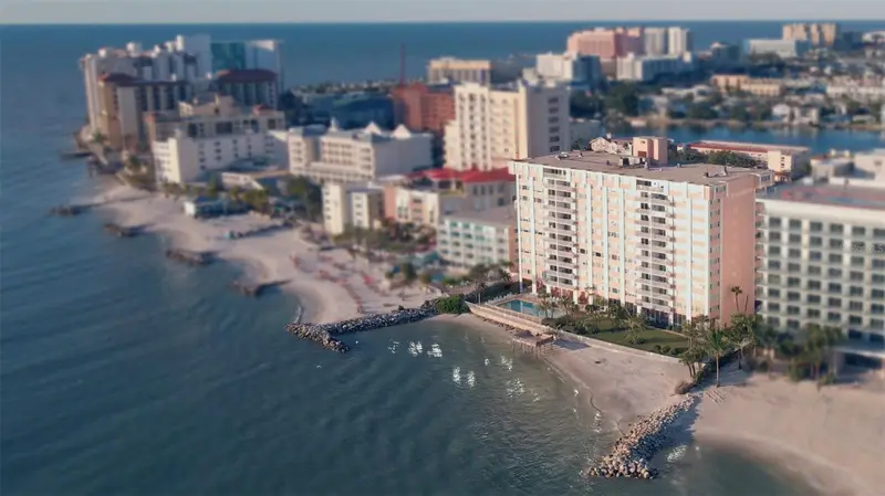 675 S Gulfview Blvd #606, FL