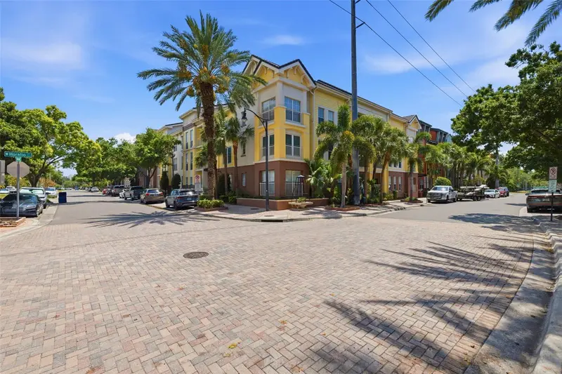520 S Armenia Ave #1239a, FL