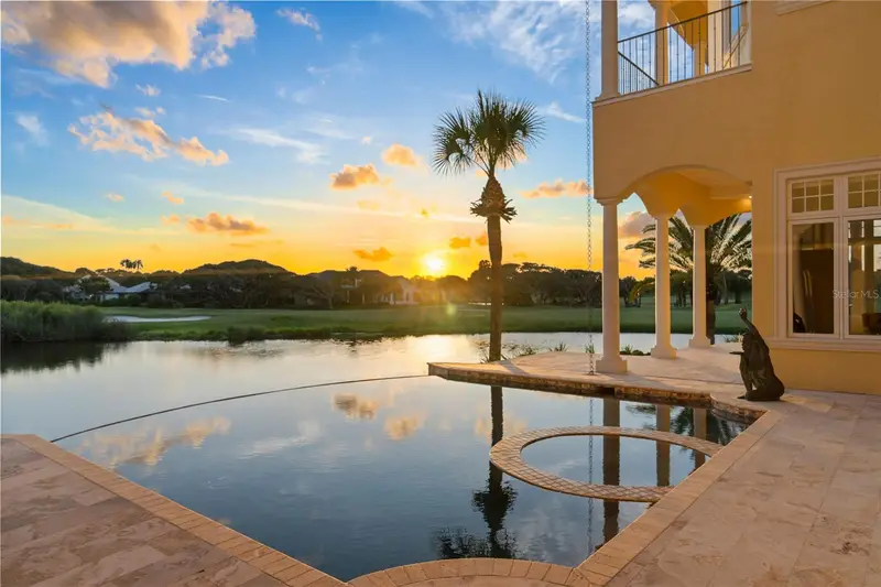 501 Granada Dr, FL