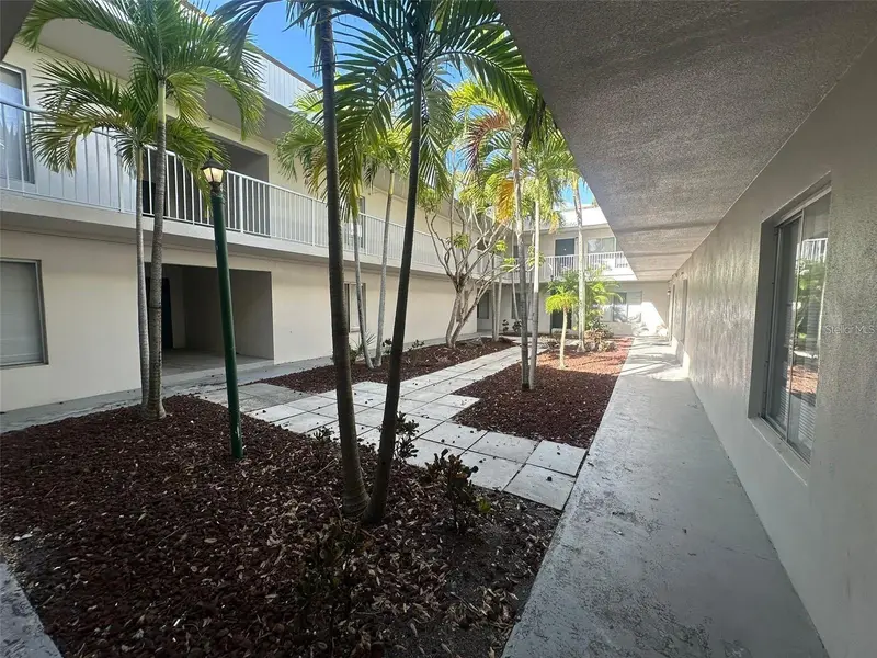 1830 Maravilla Ave #612, FL