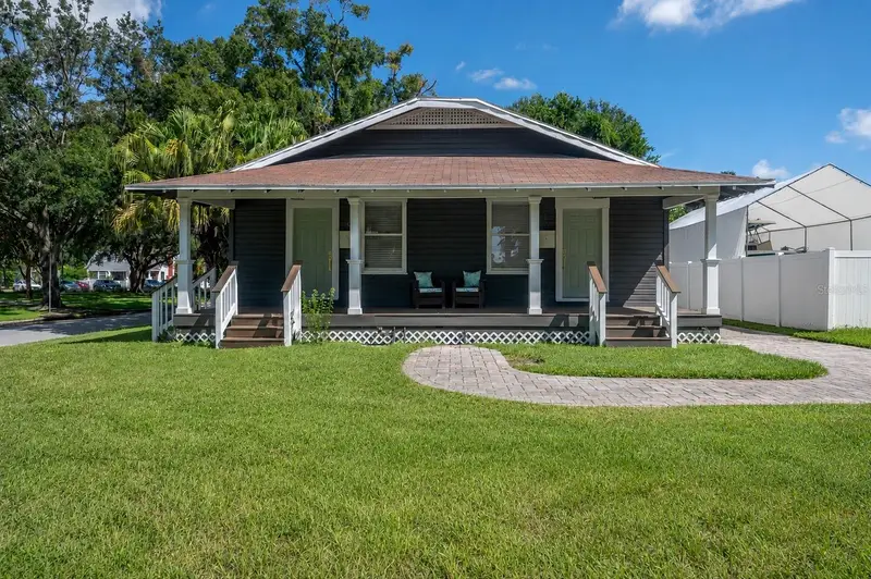 319 W Curtis St, FL