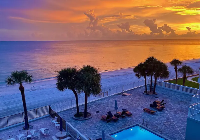16330 Gulf Blvd #306, FL