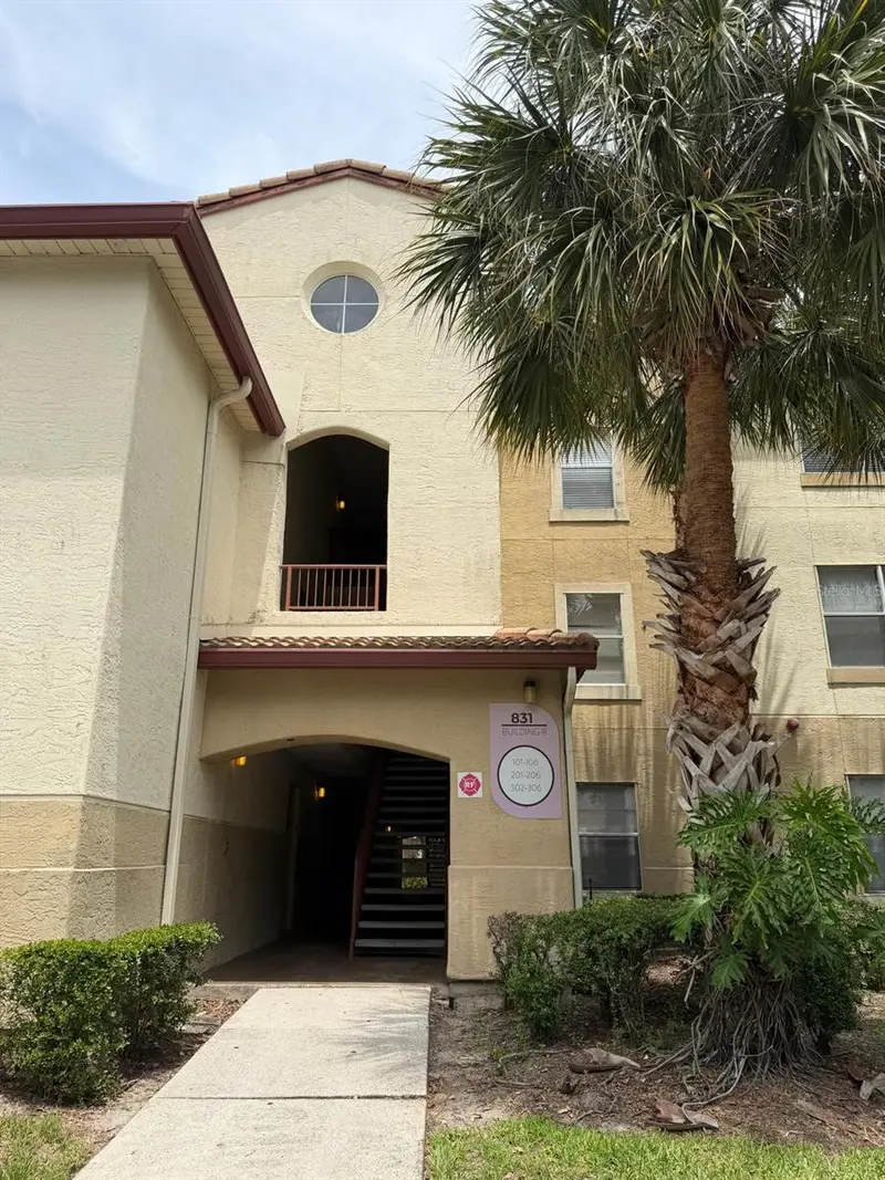 831 Camargo Way #205, FL