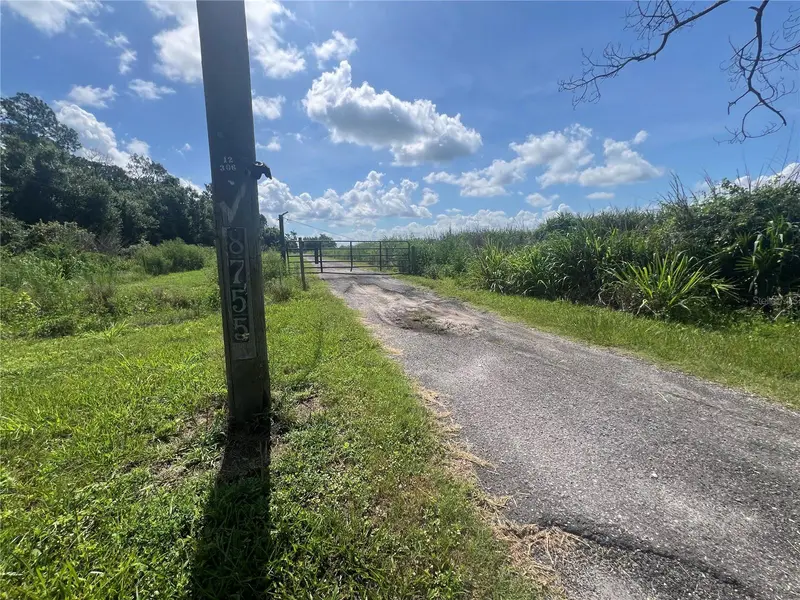 8755 Wauchula Rd, FL