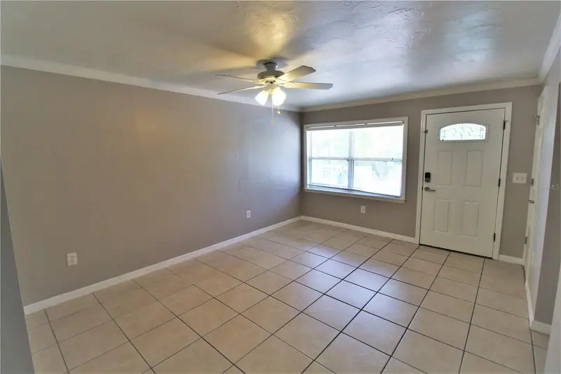 1638 Redwood St #5, FL