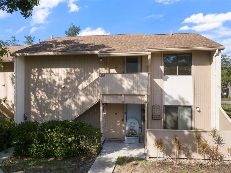 715 Bird Bay Cir #120, FL