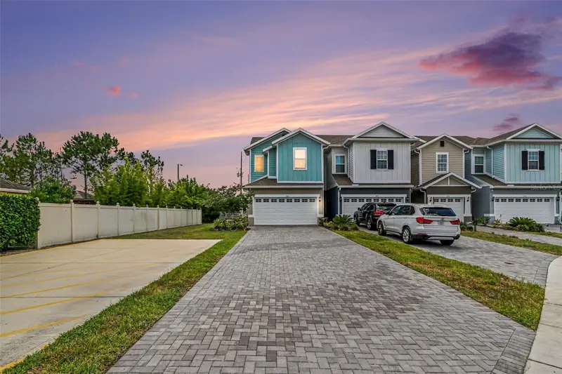 1180 Wycliffe Way, FL