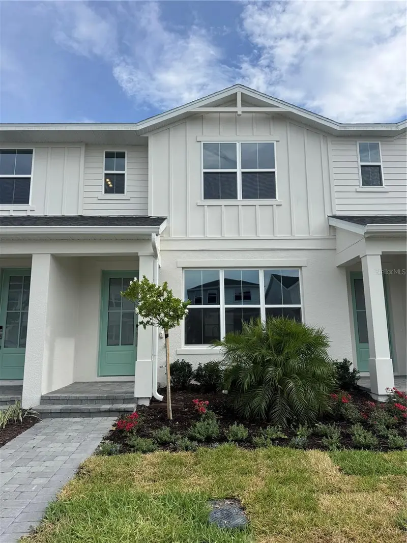 1868 Crowncrest Drs, FL