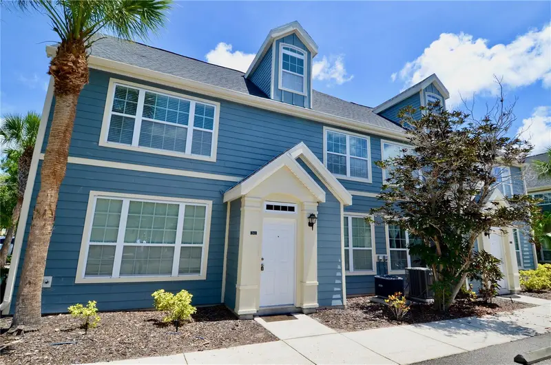 5621 Bidwell Pkwy #202, FL