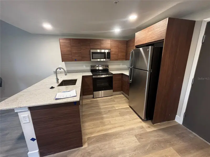4424 S Texas Ave #1-205, FL