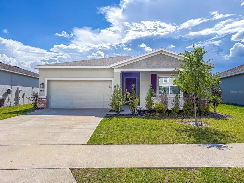 628 Reggie Rd, FL