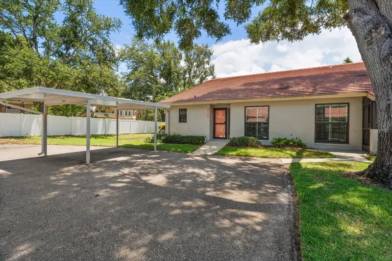 2069 Lakeview Dr, FL
