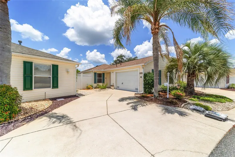 440 Valverda Dr, FL