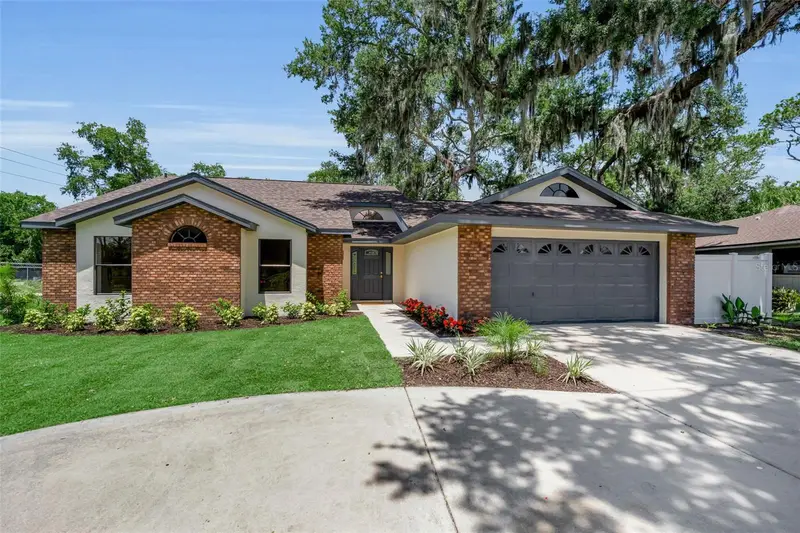 1005 Greystone Ln, FL