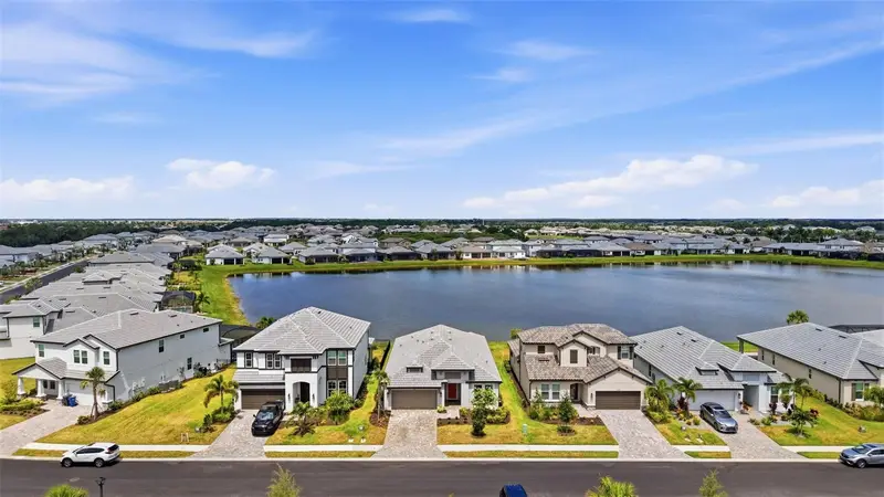 17325 Savory Mist Cir, FL