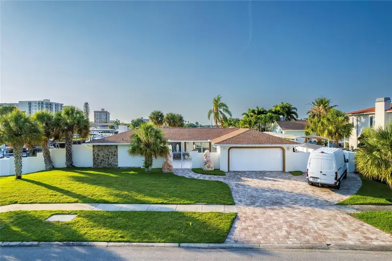 320 Harbor Psge, FL
