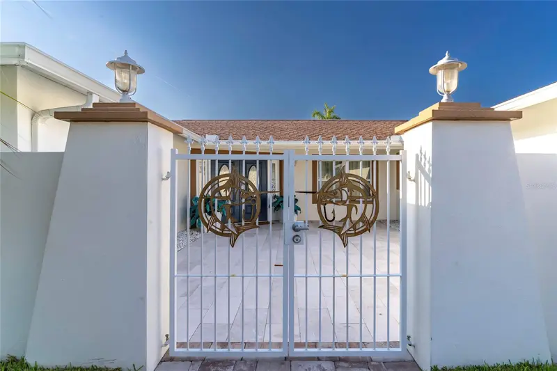 320 Harbor Psge, FL