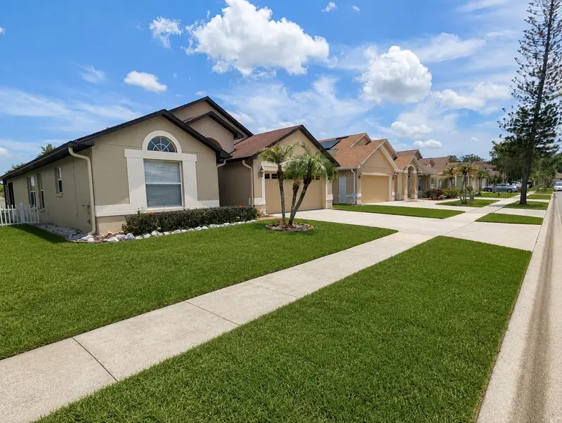 7935 Oakstone Ct, FL