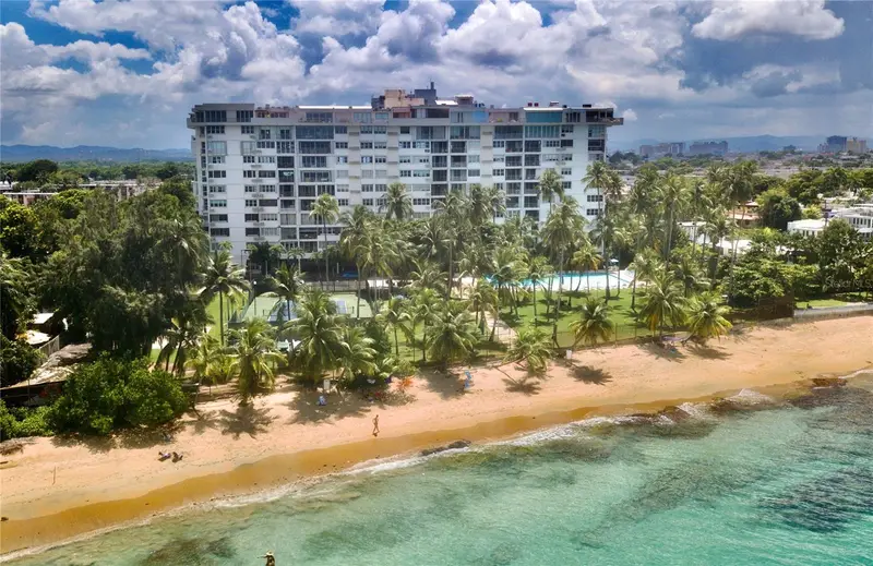 2305 Laurel #801, PR