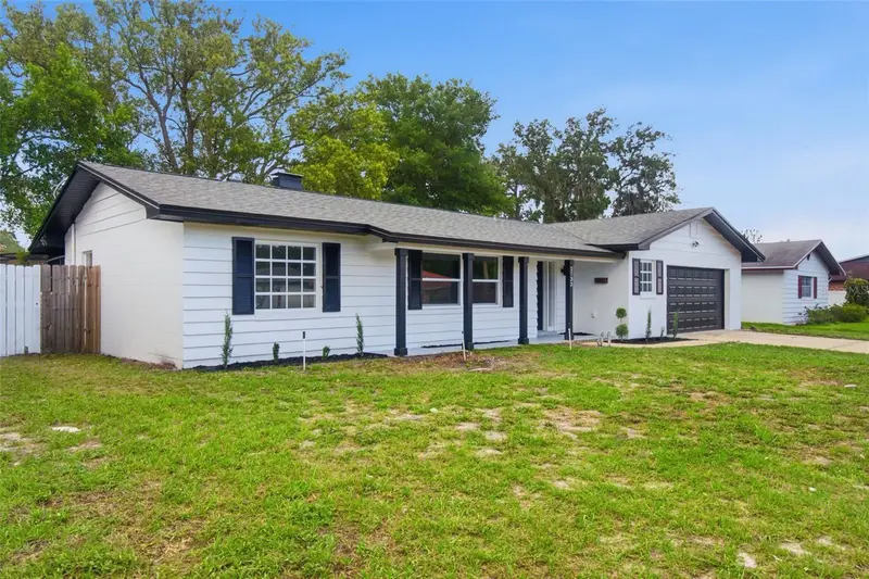 2733 Castle Oak Ave, FL