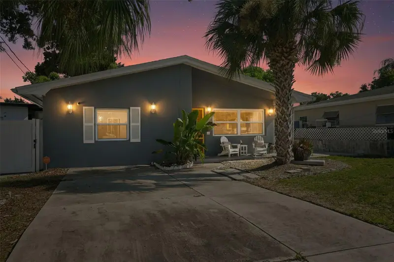 1257 Franklin St, FL