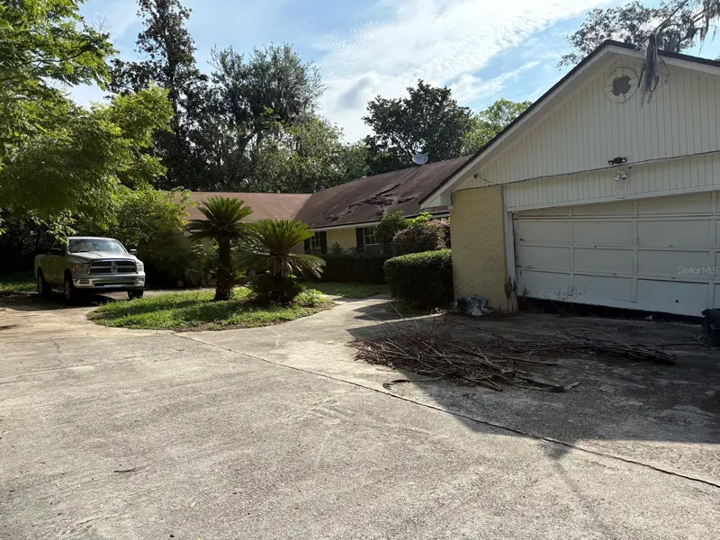 1911 Miracle Ln, FL
