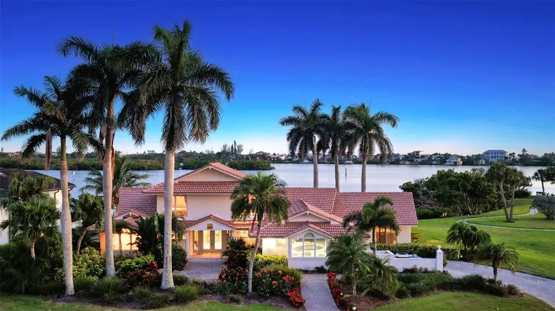 321 Lookout Point Dr, FL